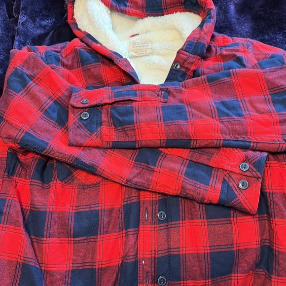 Boston Traders Sherpa Lined Fleece Hooded Button Up Shacket Size Women's Medium. - Picture 3 of 6
